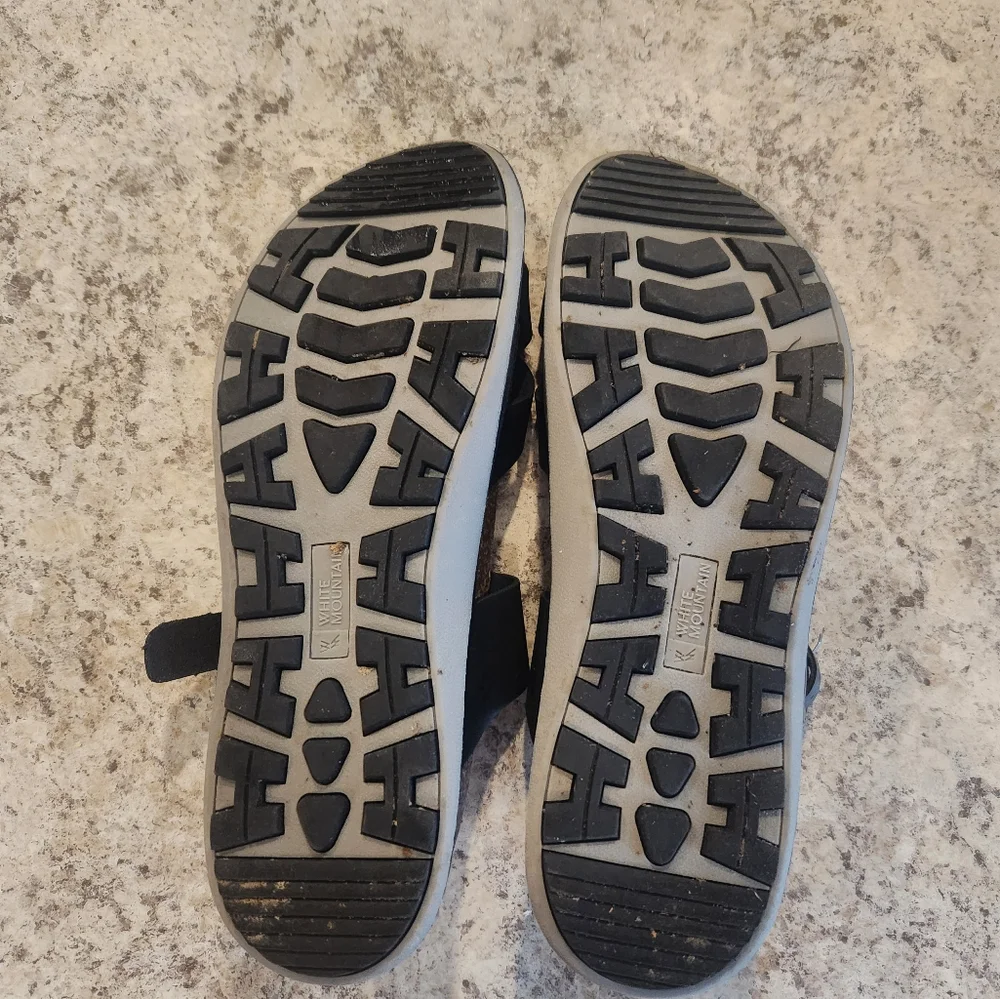 White Mountain Gracie Footbed Black Sandals Adjustable Slide criss cross toe 10 - Picture 4 of 8